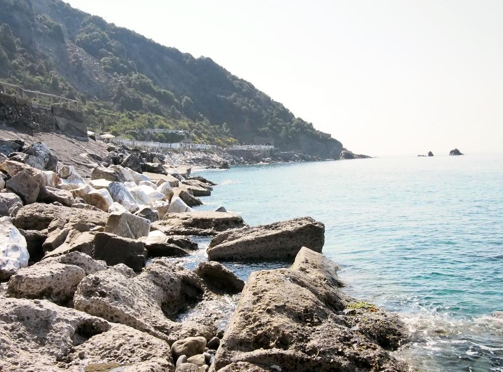 Appartamenti La Spiaggetta Deiva Marina Zimmer foto