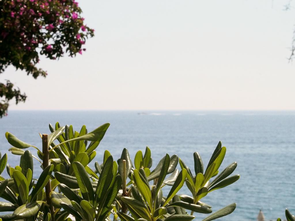 Appartamenti La Spiaggetta Deiva Marina Exterior foto